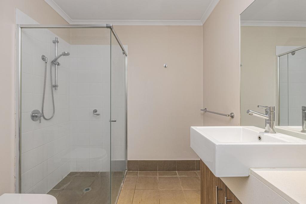 30/2 Walsh Loop, Joondalup, WA 6027