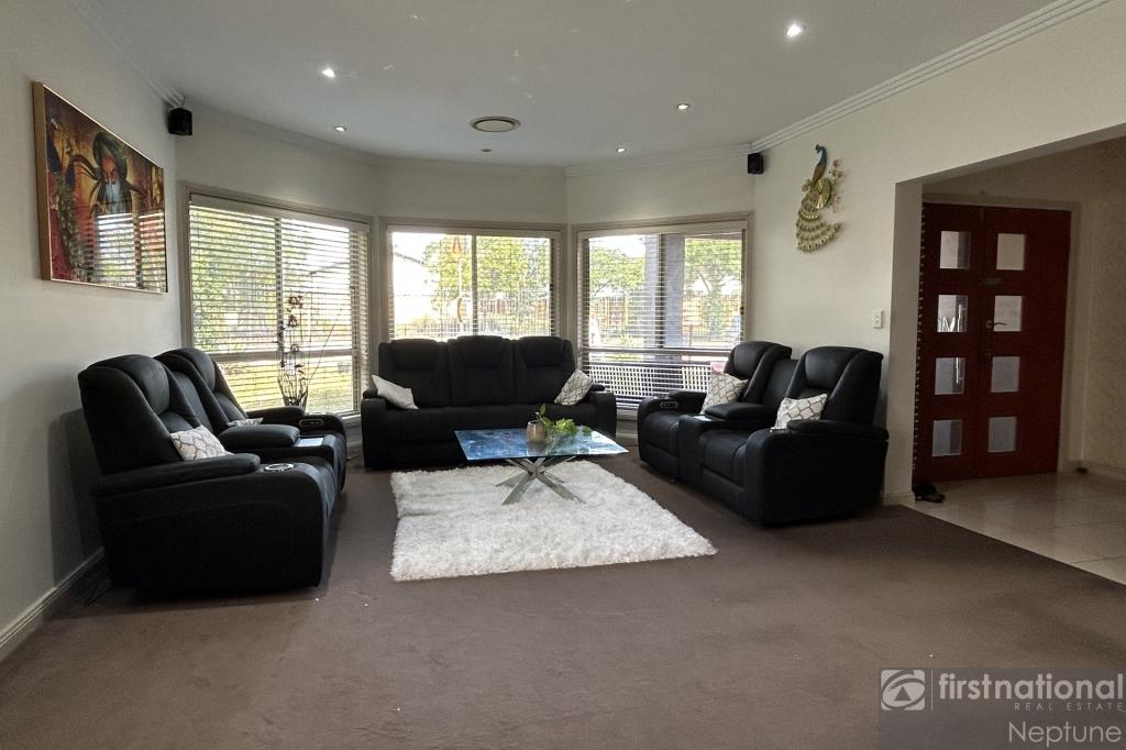 17 PEBBLE CRES, THE PONDS, NSW 2769