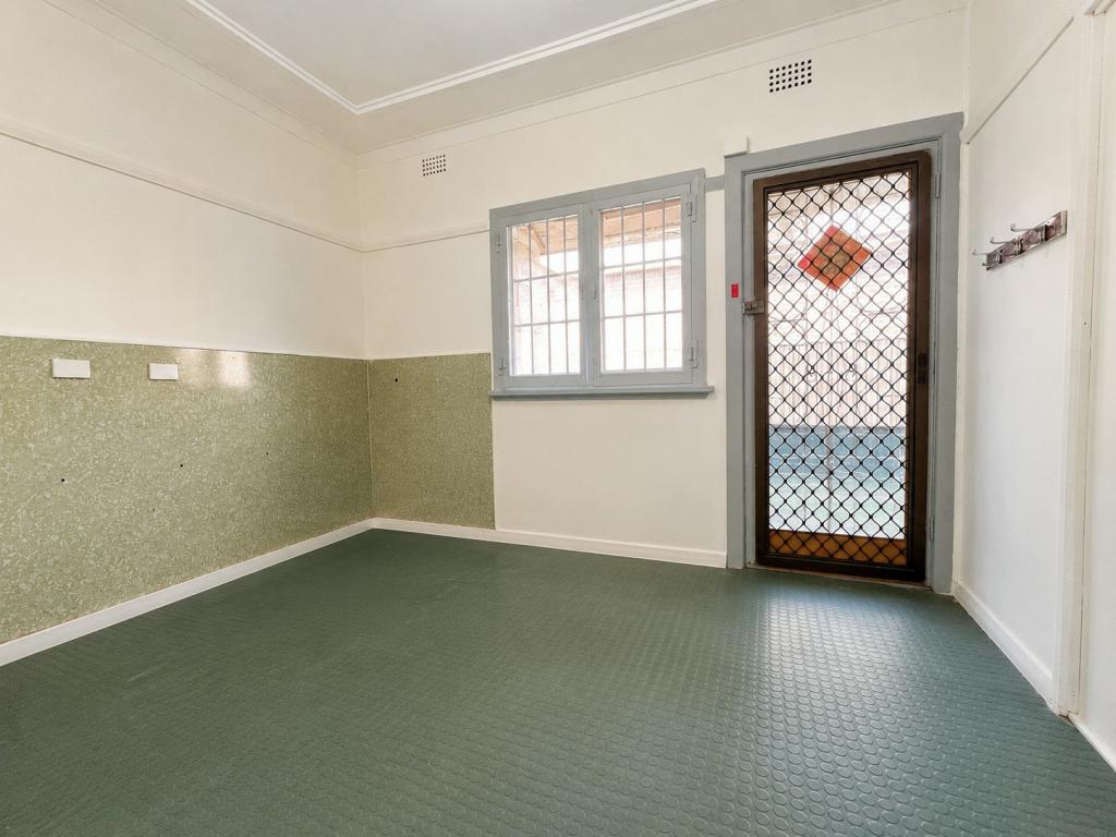 66 Broomfield St, Cabramatta, NSW 2166