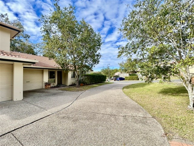 62 Coora St, Wishart, QLD 4122