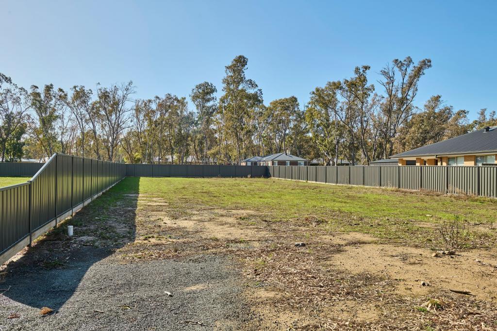 61 Bennett St, Heathcote, VIC 3523
