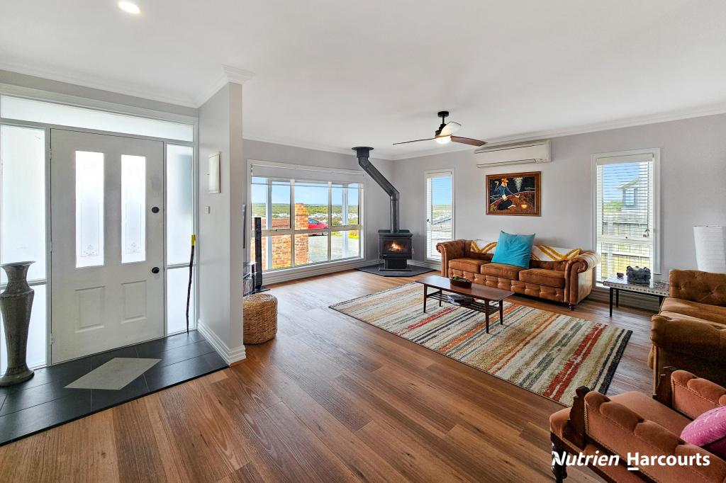 6 Wellington St, Port Albert, VIC 3971