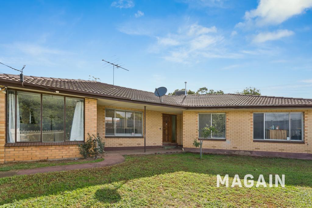 24 Suzanne Ave, Morphett Vale, SA 5162