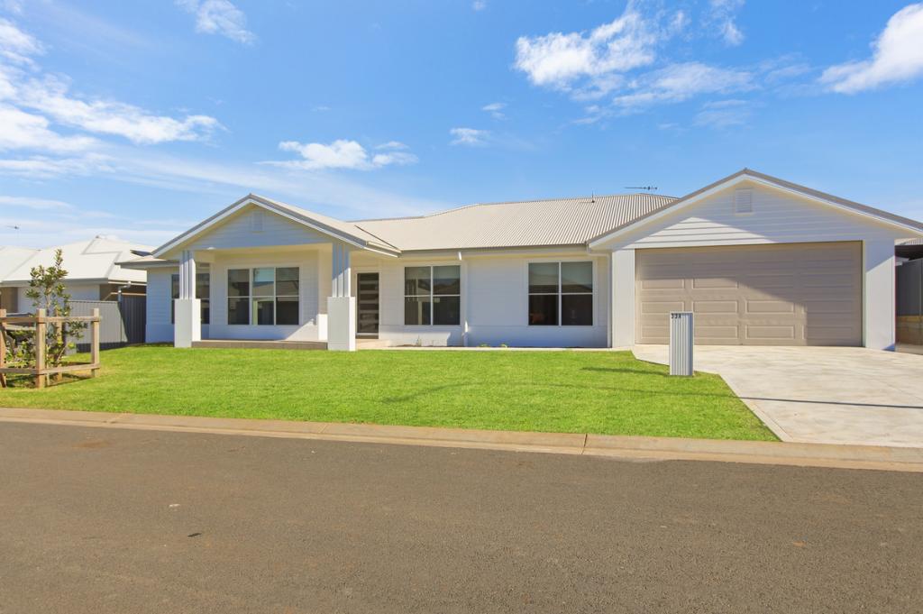 33a Riberry Rd, Thrumster, NSW 2444