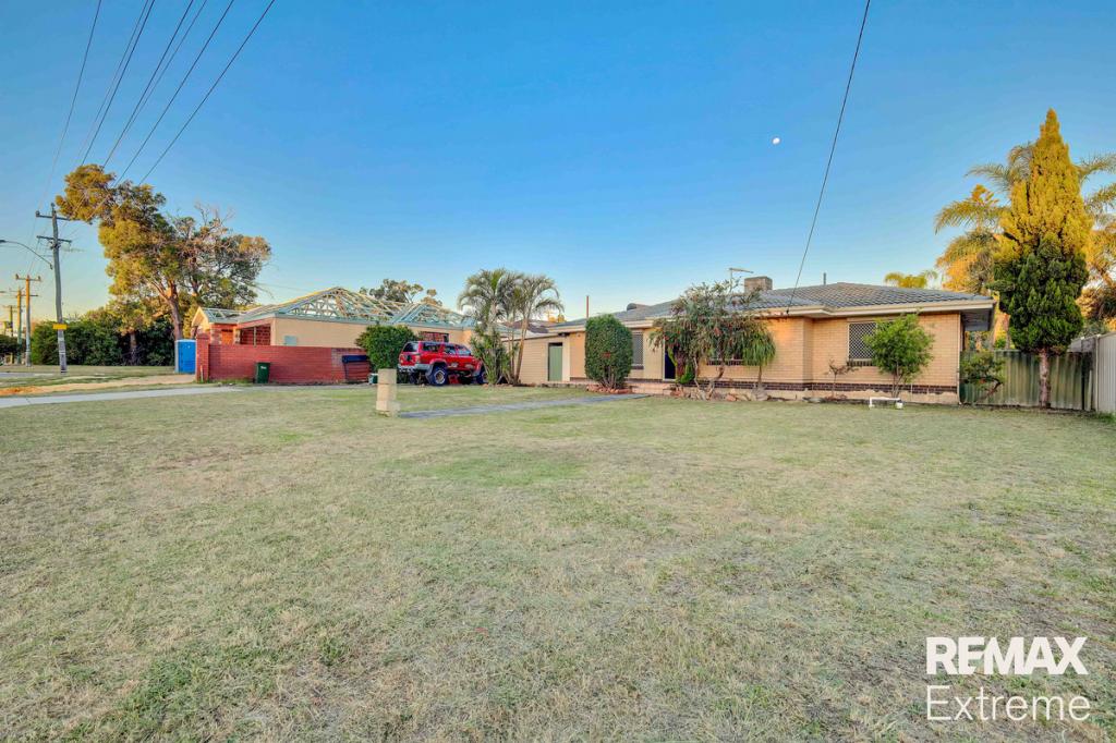 35 Cumberland Rd, Forrestfield, WA 6058