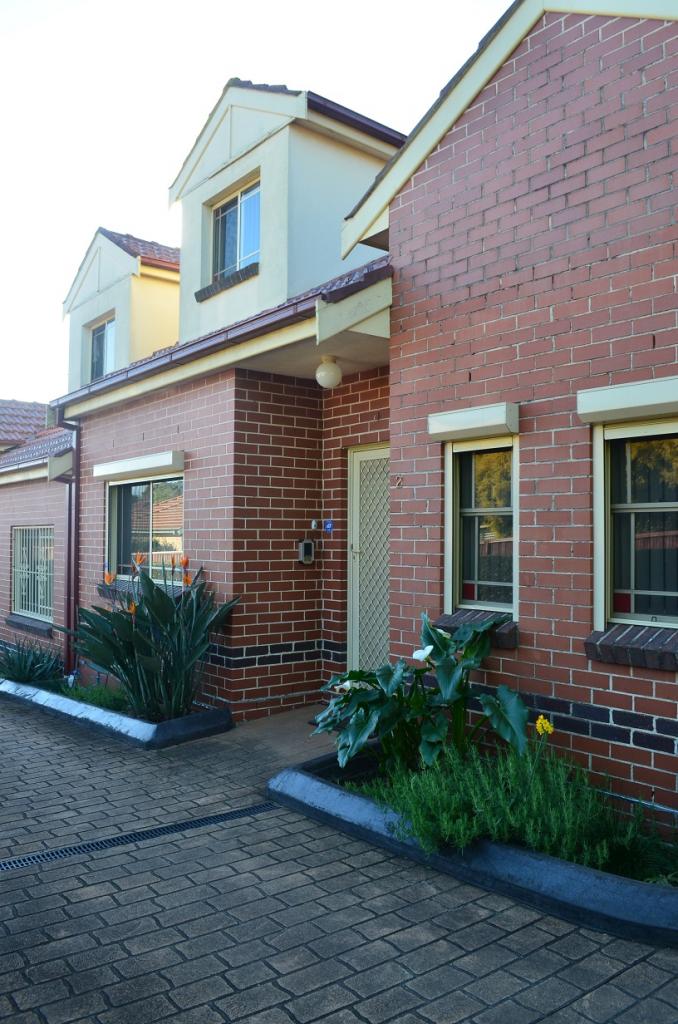 2/21 Cheltenham Rd, Croydon, NSW 2132