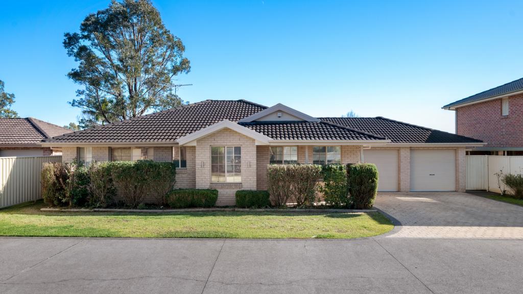 14 Wolseley Pl, Ingleburn, NSW 2565