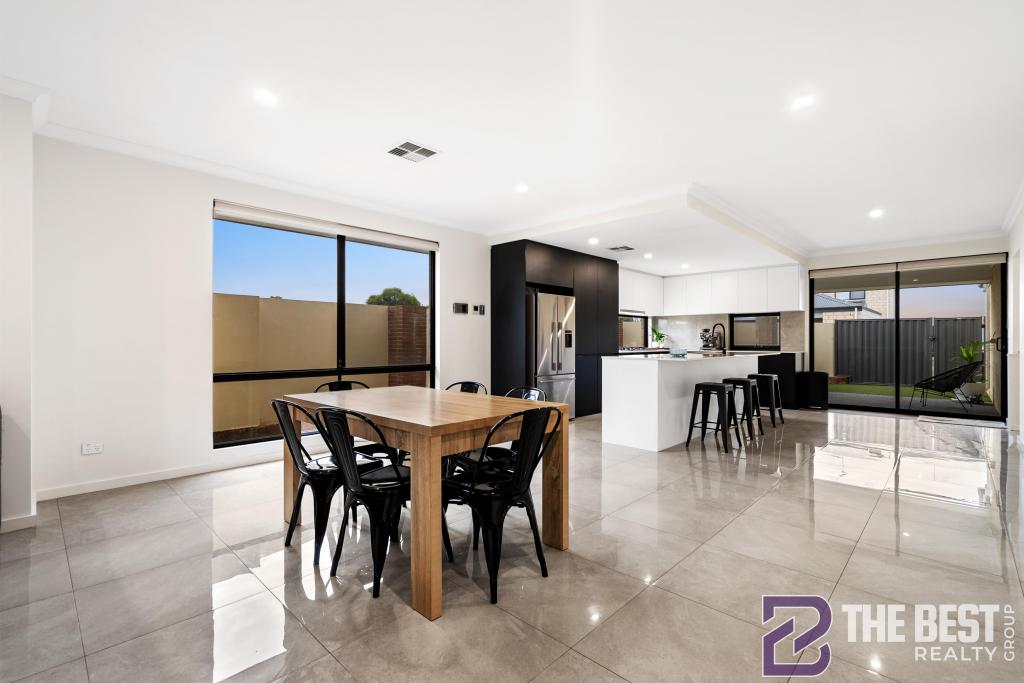 19 Camberwell Vsta, Piara Waters, WA 6112