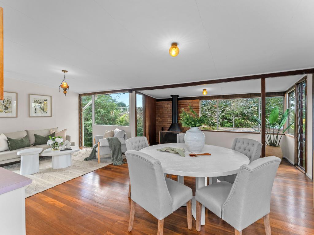 7 Parnoolar Cres, Ferny Hills, QLD 4055