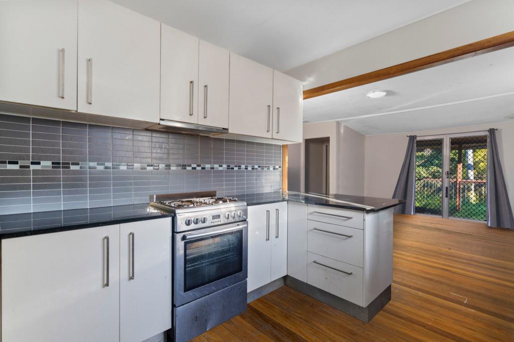 32 BRUCE RD, WOODRIDGE, QLD 4114