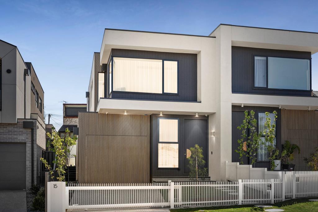 15 Vickers Ave, Strathmore Heights, VIC 3041