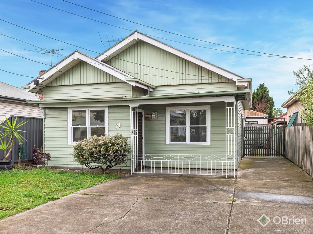 74 BALLARAT RD, MAIDSTONE, VIC 3012