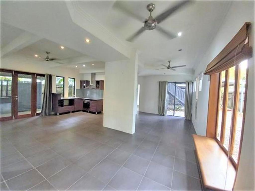 48a Marshall St, Machans Beach, QLD 4878