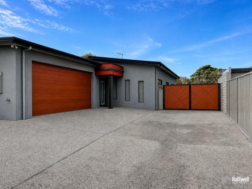 8 James St, Devonport, TAS 7310