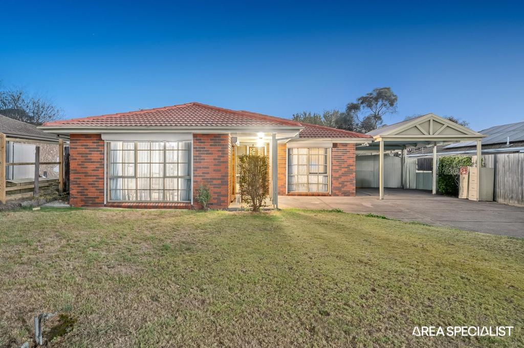 8 Bligh Cl, Cranbourne North, VIC 3977