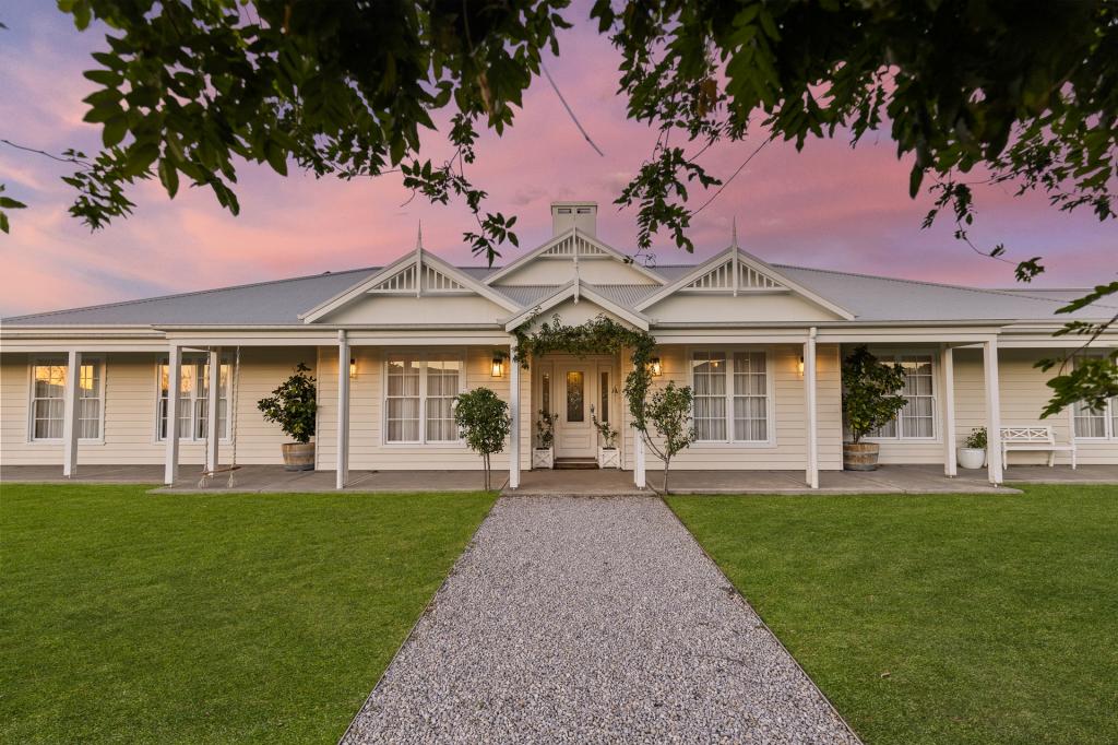 3 Butler Cir, Bombira, NSW 2850