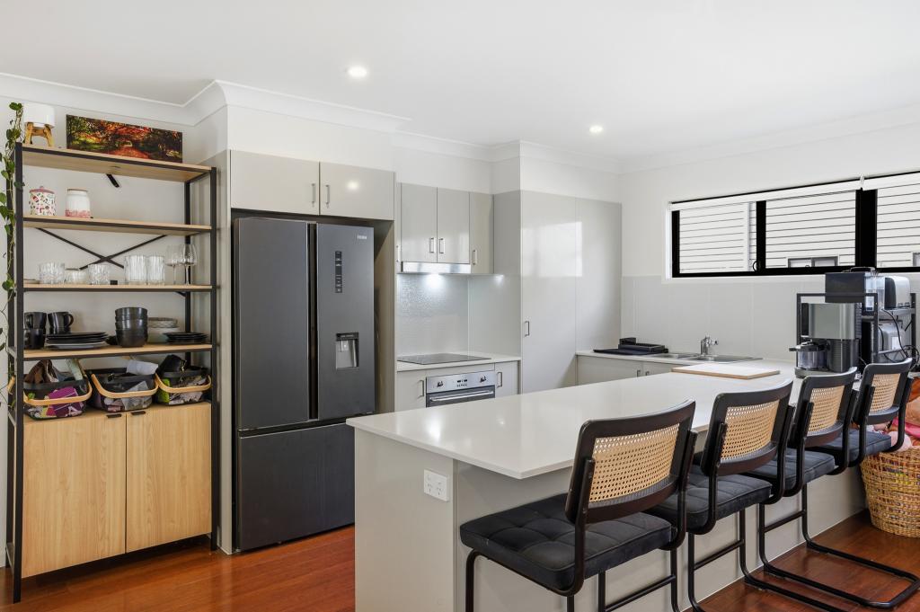 15/15 Oasis Cl, Manly West, QLD 4179