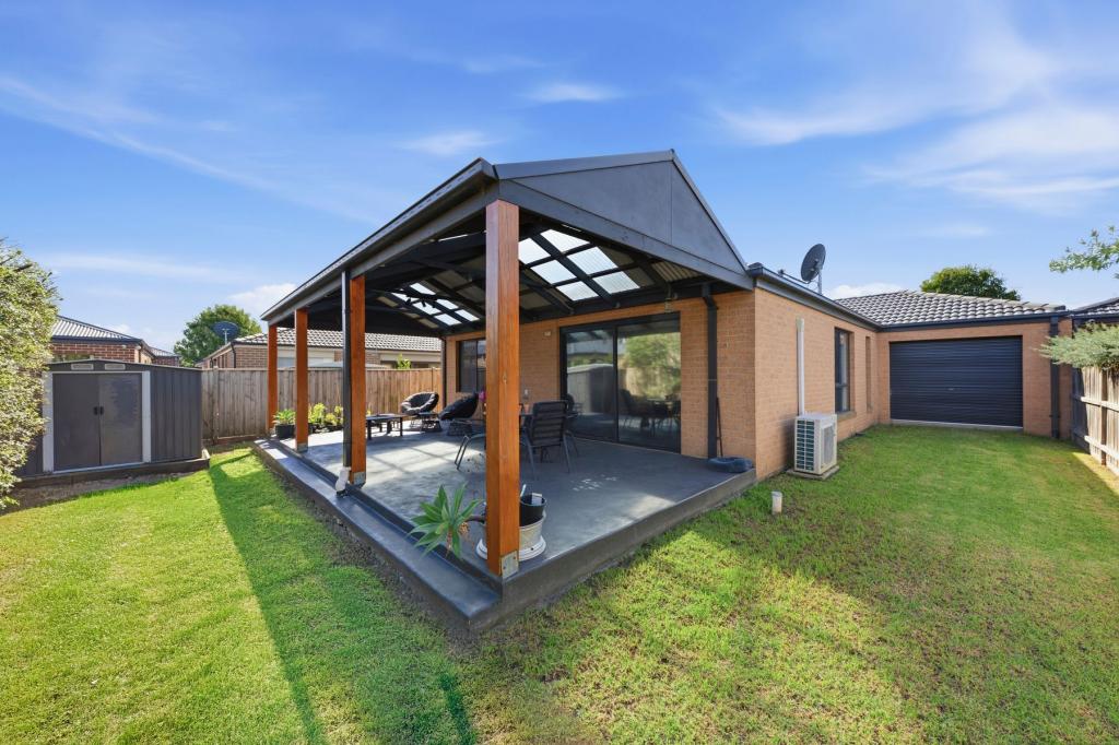 22 St Clair Ave, Cranbourne West, VIC 3977