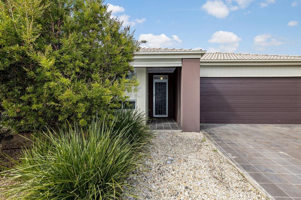 32 Craigmoor Cres, Mernda, VIC 3754