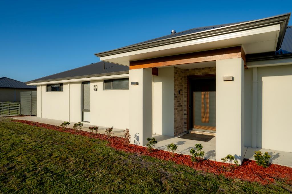 97 HEREFORD WAY, MILPARA, WA 6330