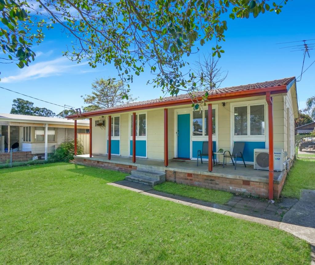 50 Sandakan Cres, Lethbridge Park, NSW 2770