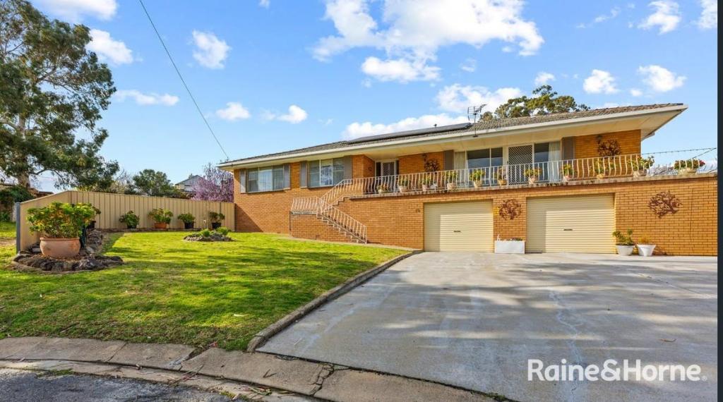 25 Watson St, Young, NSW 2594