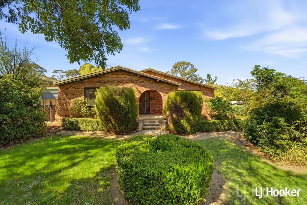 16 Graham Pl, Queanbeyan West, NSW 2620