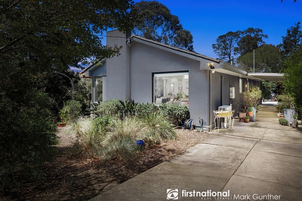 22 Eleva Rd, Healesville, VIC 3777