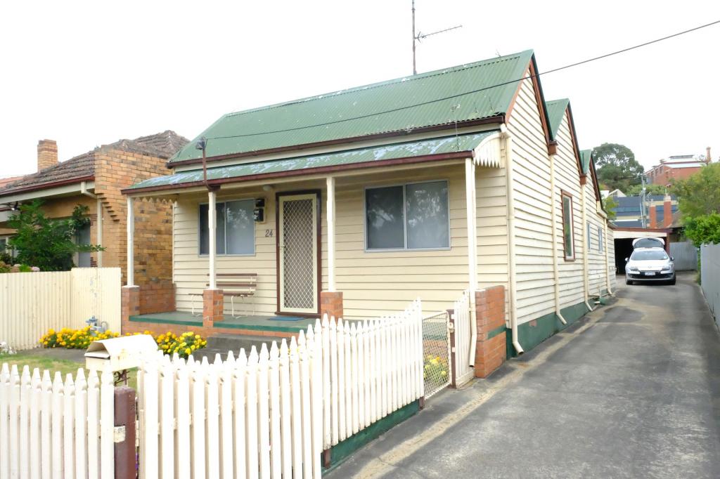 24 Anderson St, Ballarat Central, VIC 3350