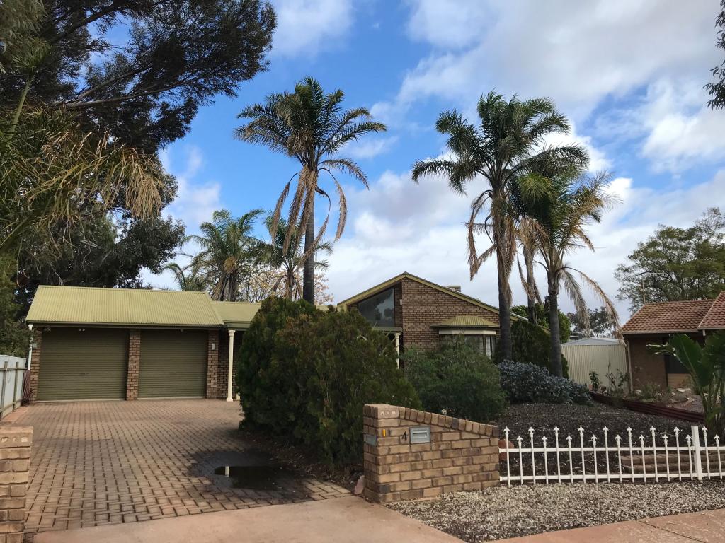 4 Jordan Cl, Whyalla Jenkins, SA 5609