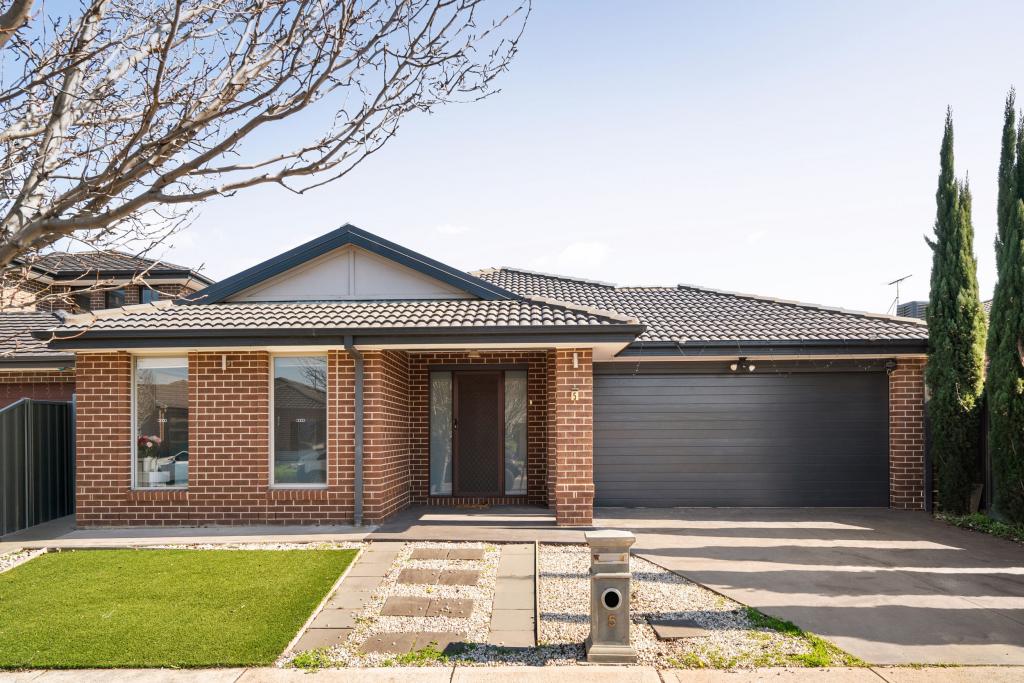 5 Mandalay Pde, Fraser Rise, VIC 3336