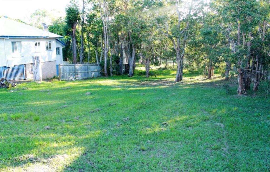 15 MICHAEL ST, MACLEAY ISLAND, QLD 4184