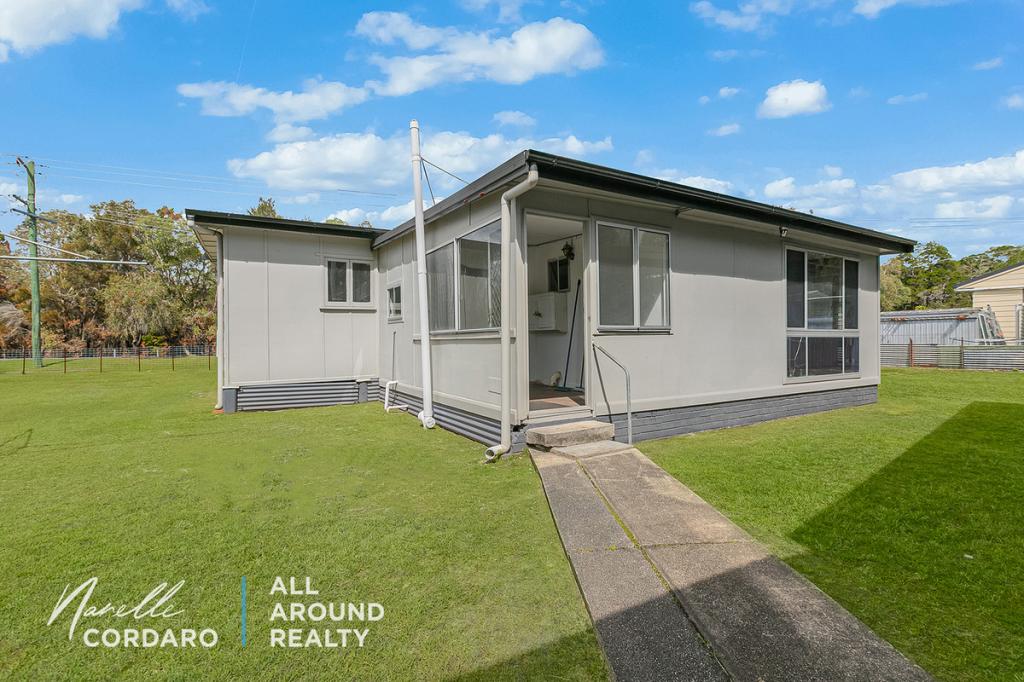 8 Bishop Pde, Toorbul, QLD 4510