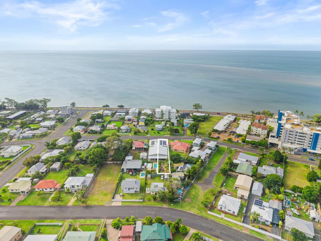11a Hibiscus St, Urangan, QLD 4655