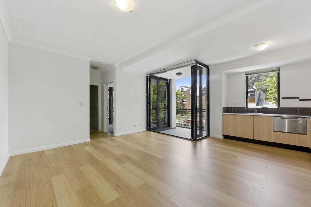 8/265 Crown St, Surry Hills, NSW 2010
