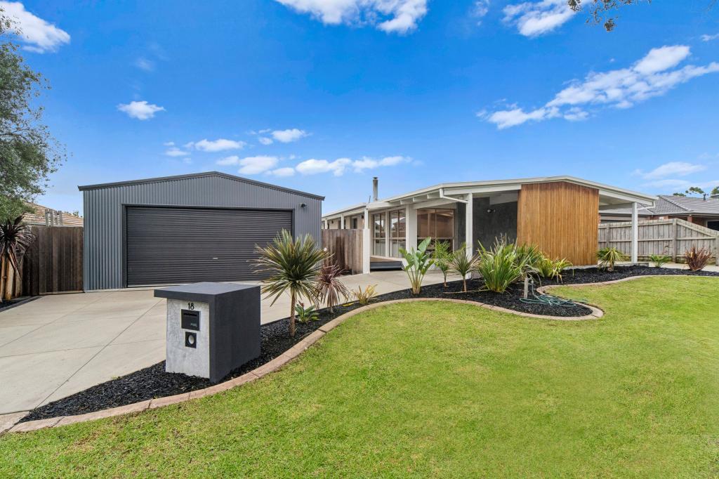 18 Clairmont Cl, Somerville, VIC 3912
