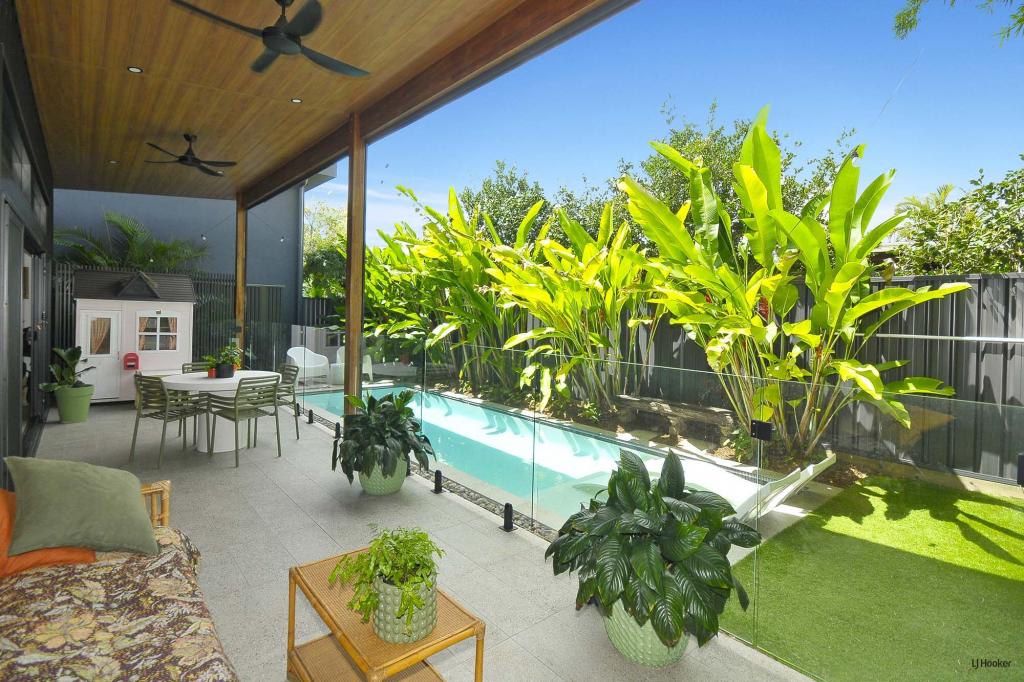 14 Morotai Ave, Palm Beach, QLD 4221