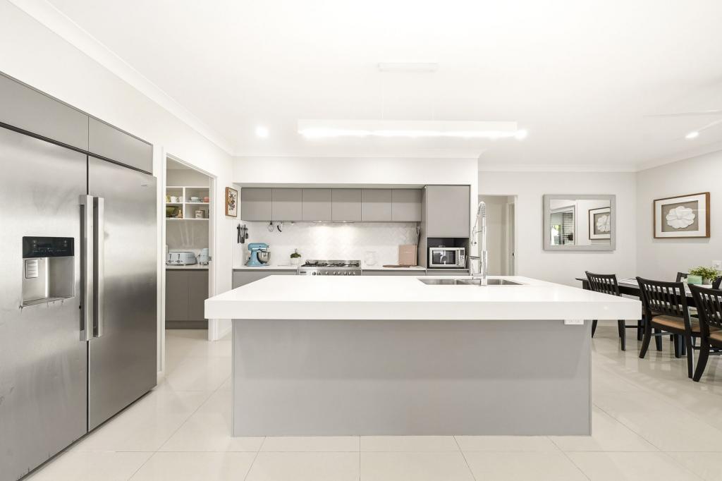49 George Cct, Bald Hills, QLD 4036
