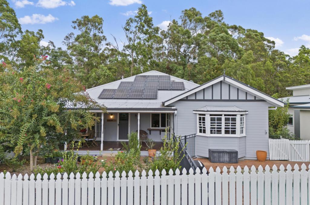 15 Talisman Ct, Eatons Hill, QLD 4037