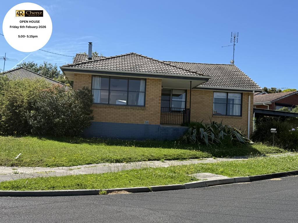 30 Coleman Pde, Churchill, VIC 3842