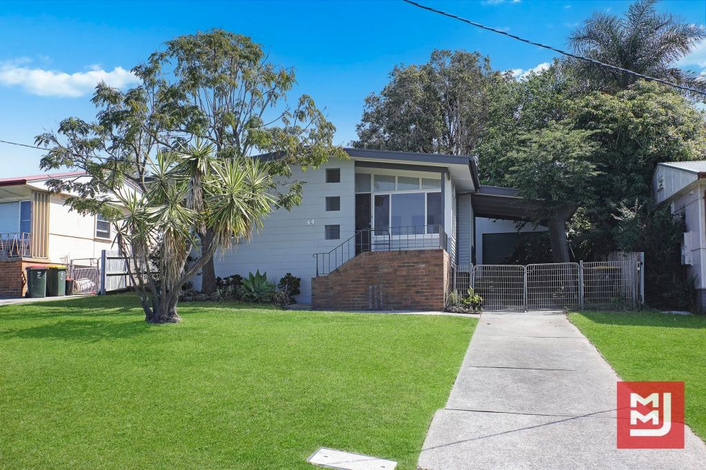 44 Freeman Pde, Mount Warrigal, NSW 2528