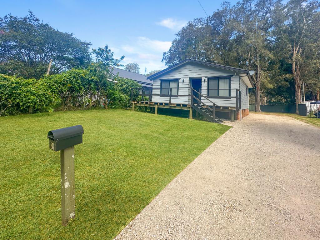29 Warner Ave, Tuggerawong, NSW 2259
