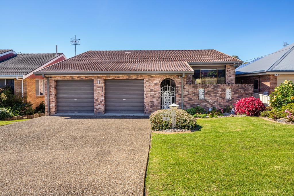 15 Joseph St, Batehaven, NSW 2536