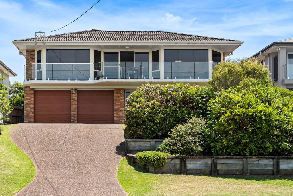 139 MITCHELL PDE, MOLLYMOOK, NSW 2539