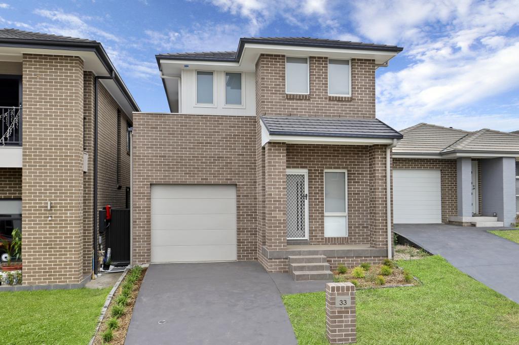 33 Orlagh Cct, Grantham Farm, NSW 2765