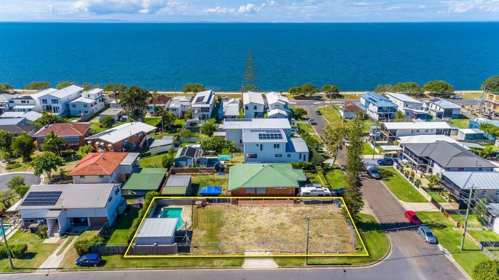 18 Fourteenth Ave, Brighton, QLD 4017