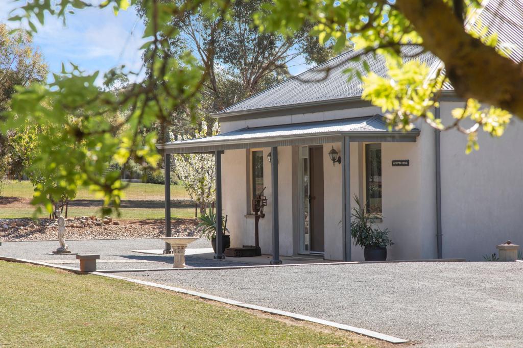 26 Hill St, Mintaro, SA 5415