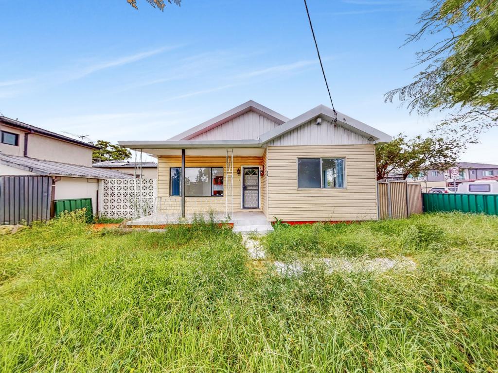 90 Roberts Rd, Greenacre, NSW 2190