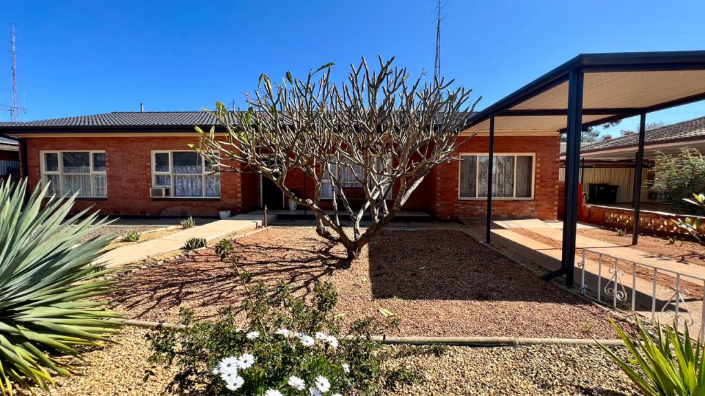 27 Mcdouall Stuart Ave, Whyalla Stuart, SA 5608