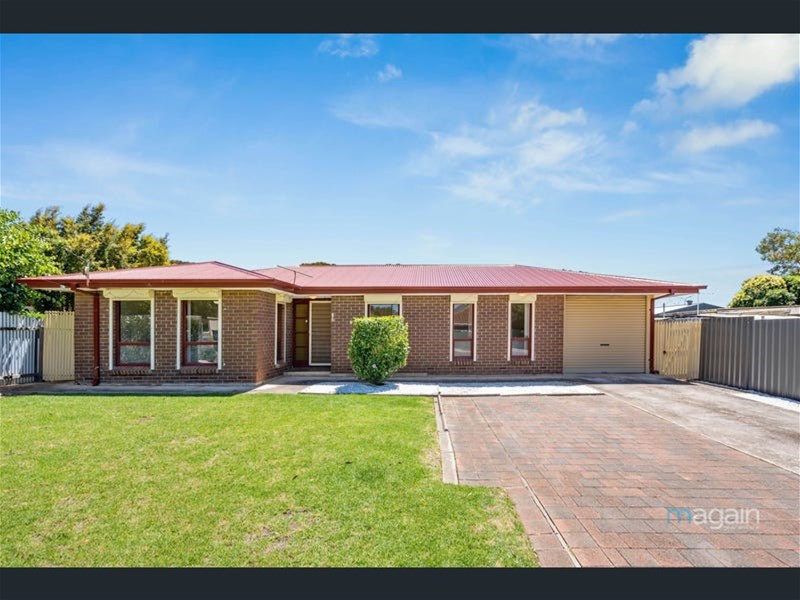 9 Lomond Cres, Morphett Vale, SA 5162